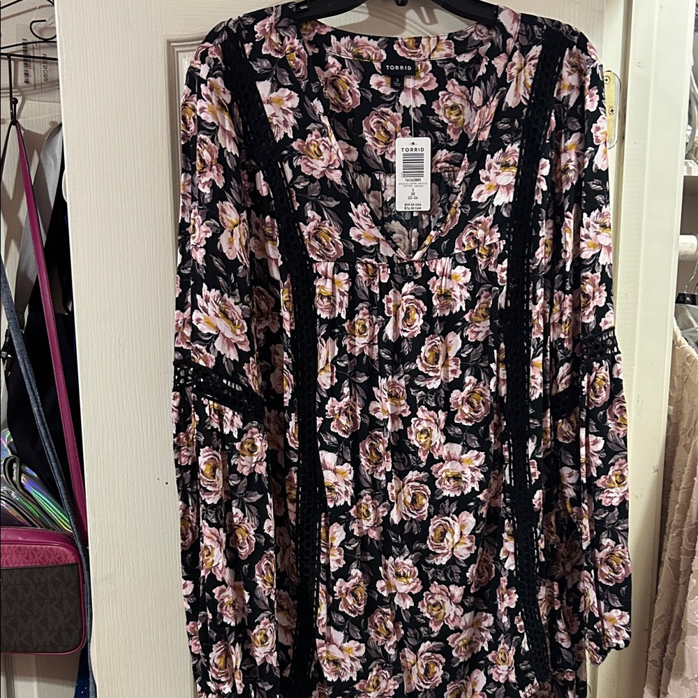 Torrid Black and Pink Floral Long Sleeve
